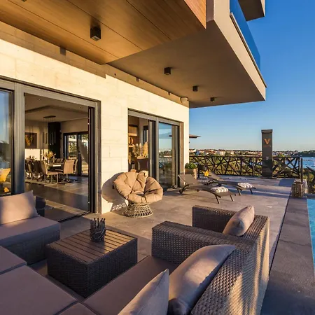 Villa Vie *