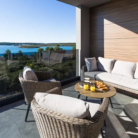 Villa Vie *