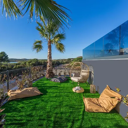 Vie Villa